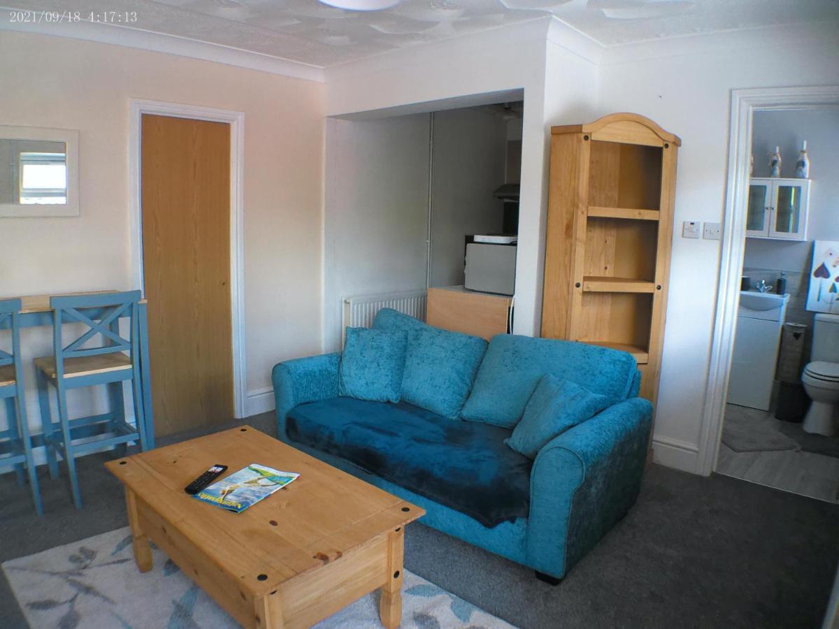 Apartment 1 Bedroom Annex In The Heart Of Amman Valley Betws (Carmarthenshire)